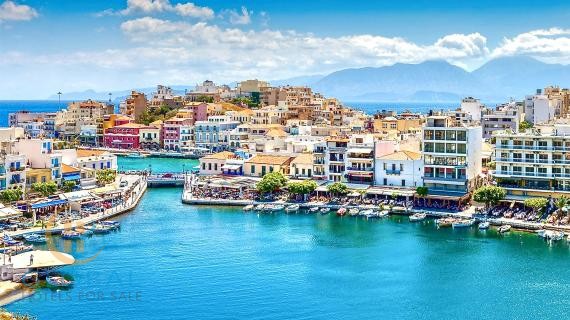 Newly designed Waterfront Boutique Hotel with 15 keys in Crete